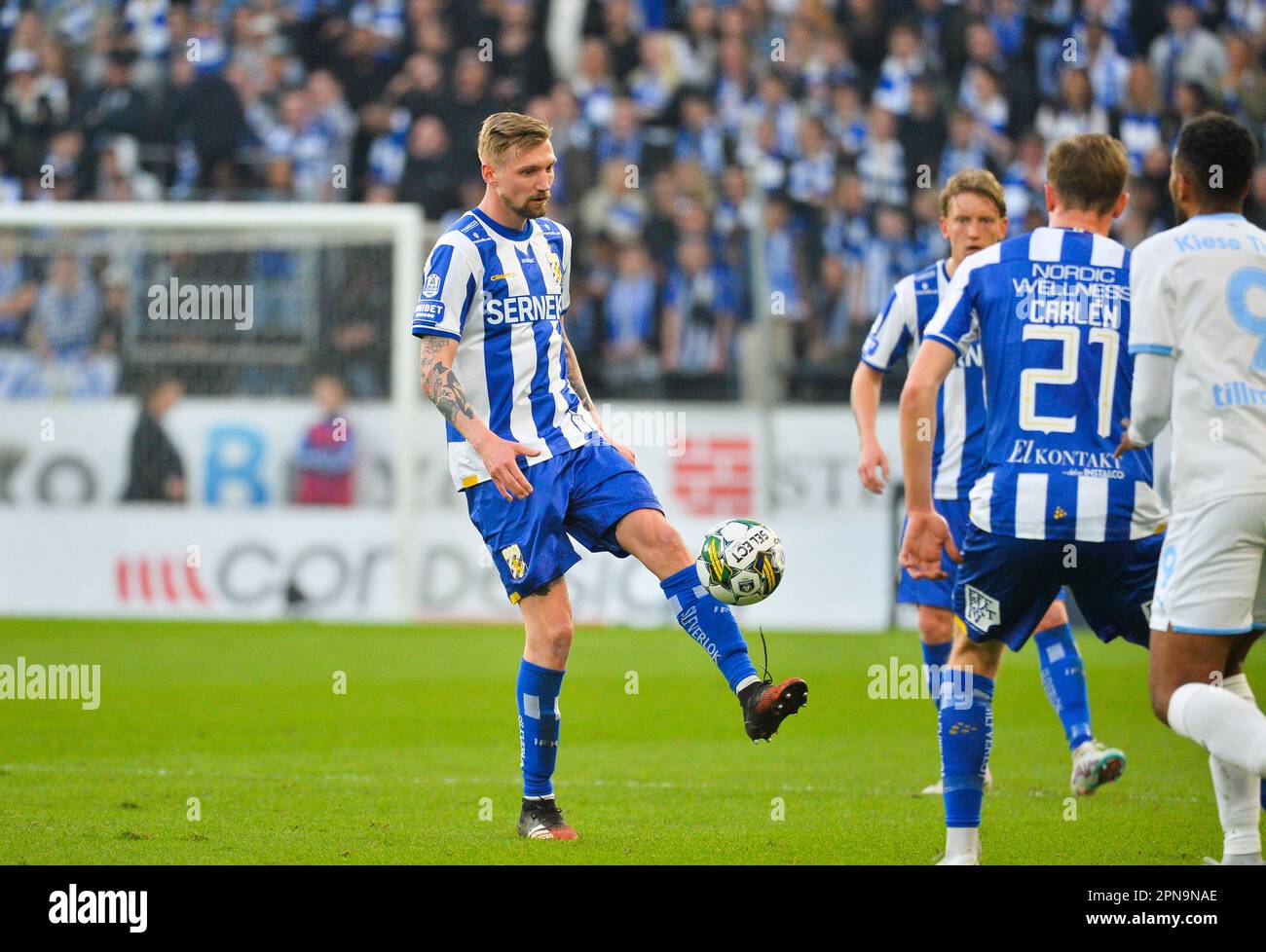 Göteborg, Schweden. 17. April 2023. Sebastian Eriksson von der IFK Göteborg während des Spiels im Allsvenskan zwischen Göteborg und Malmö in der Gamla Ullevi in Göteborg am 17. April 2023 Kredit: RTC FOTO/Alamy Live News Stockfoto