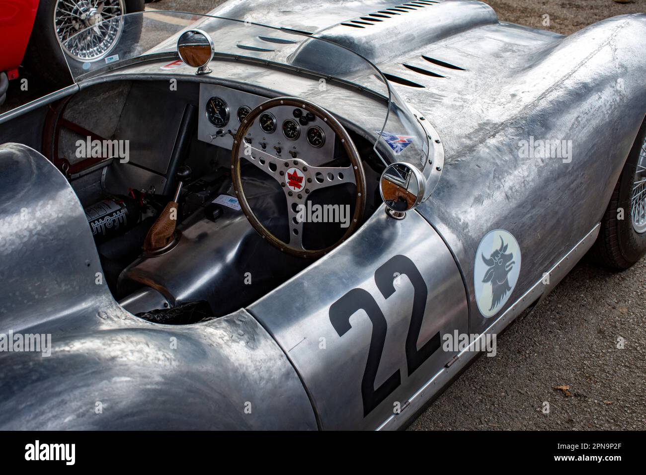 1957 Sadler Chevrolet Mk2 bei Mitgliederversammlung im Goodwood Motor Circuit in West Sussex, Großbritannien. Stockfoto