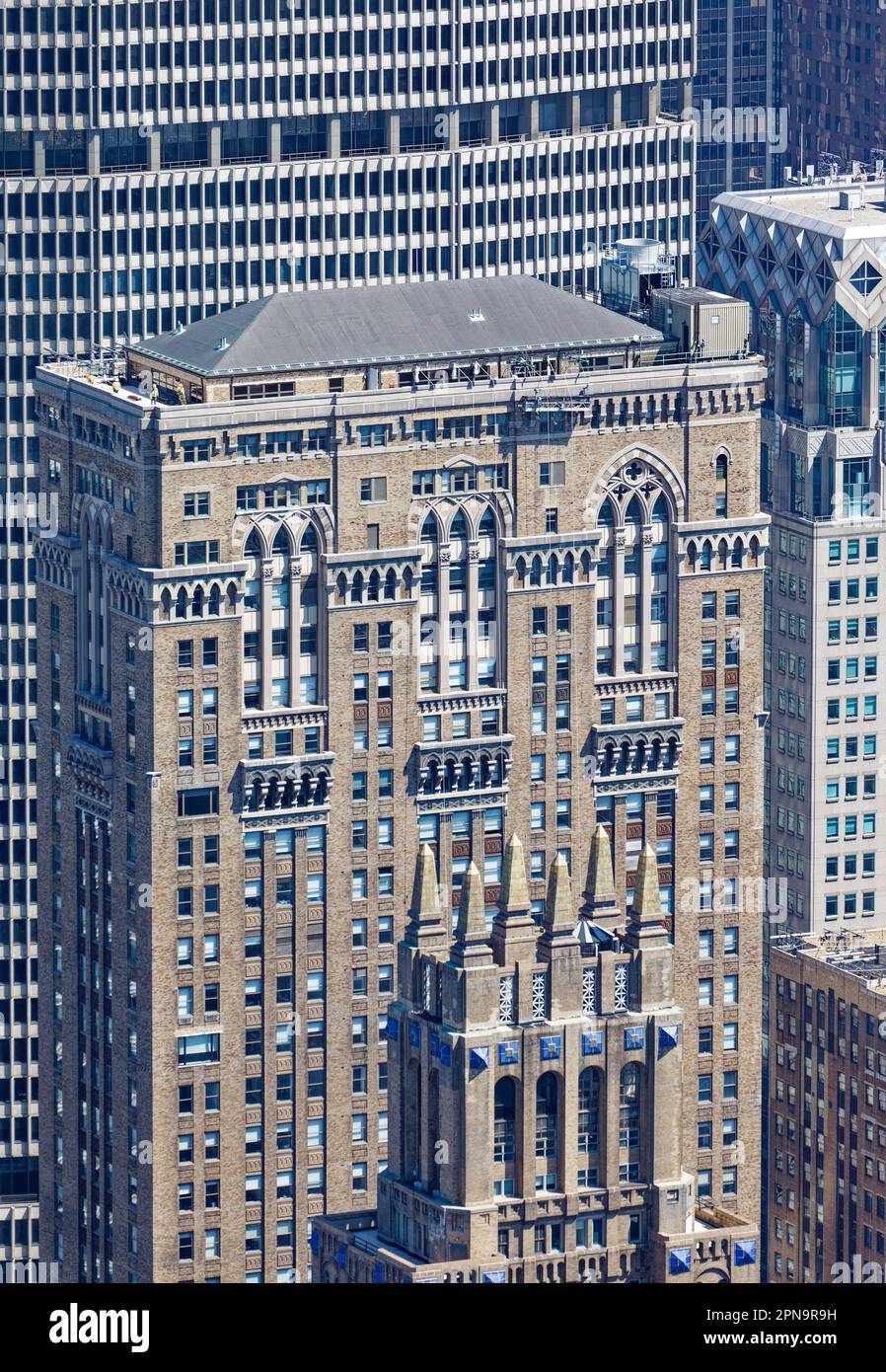 Ein Grand Central Place wurde 1930 als Lincoln Building eröffnet. Der Backstein-und-Stein-Büroturm befindet sich gegenüber vom Grand Central Terminal. Stockfoto