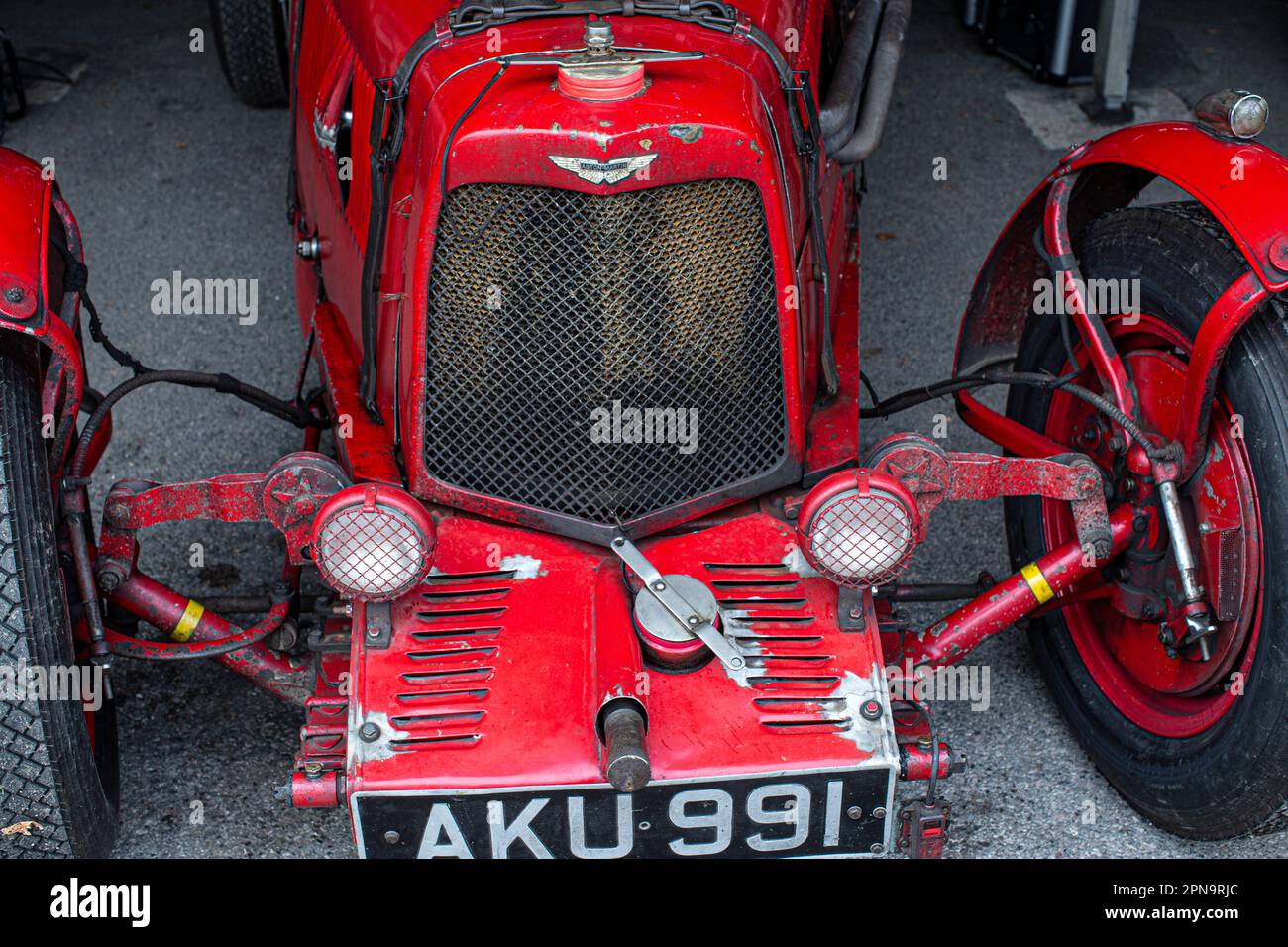 Mitgliederversammlung im Goodwood Motor Circuit in West Sussex, Großbritannien. Stockfoto