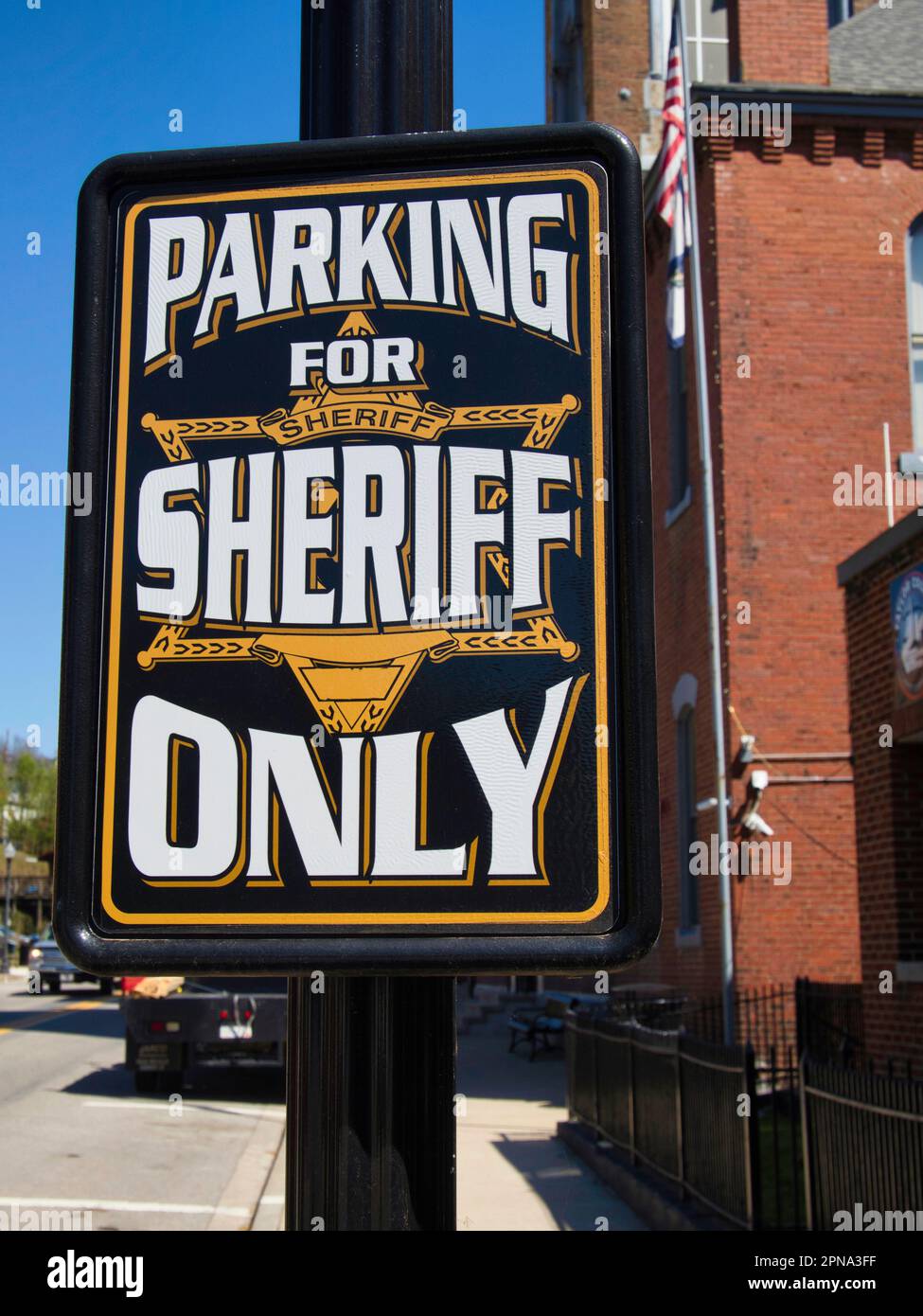 Sheriff-Parkschild Stockfoto