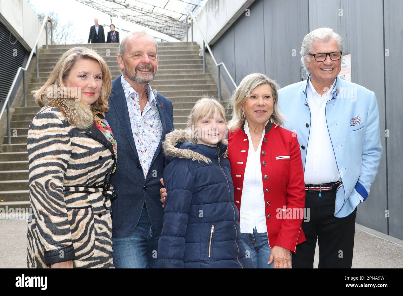 München, Deutschland 17. April 2023. München, Deutschland, 17. April 2023; Marianne und Michael HARTL, Volksmusik-Duo, gesehen während der VIP-Eröffnung auf der DISNEY 100-Ausstellung, die am 17 in der kleinen Olympia-Halle in München stattfindet. April 2023. Bild und Copyright Arthur THILL/ATP Images (THILL Arthur/ATP/SPP) Kredit: SPP Sport Press Photo. Alamy Live News Stockfoto