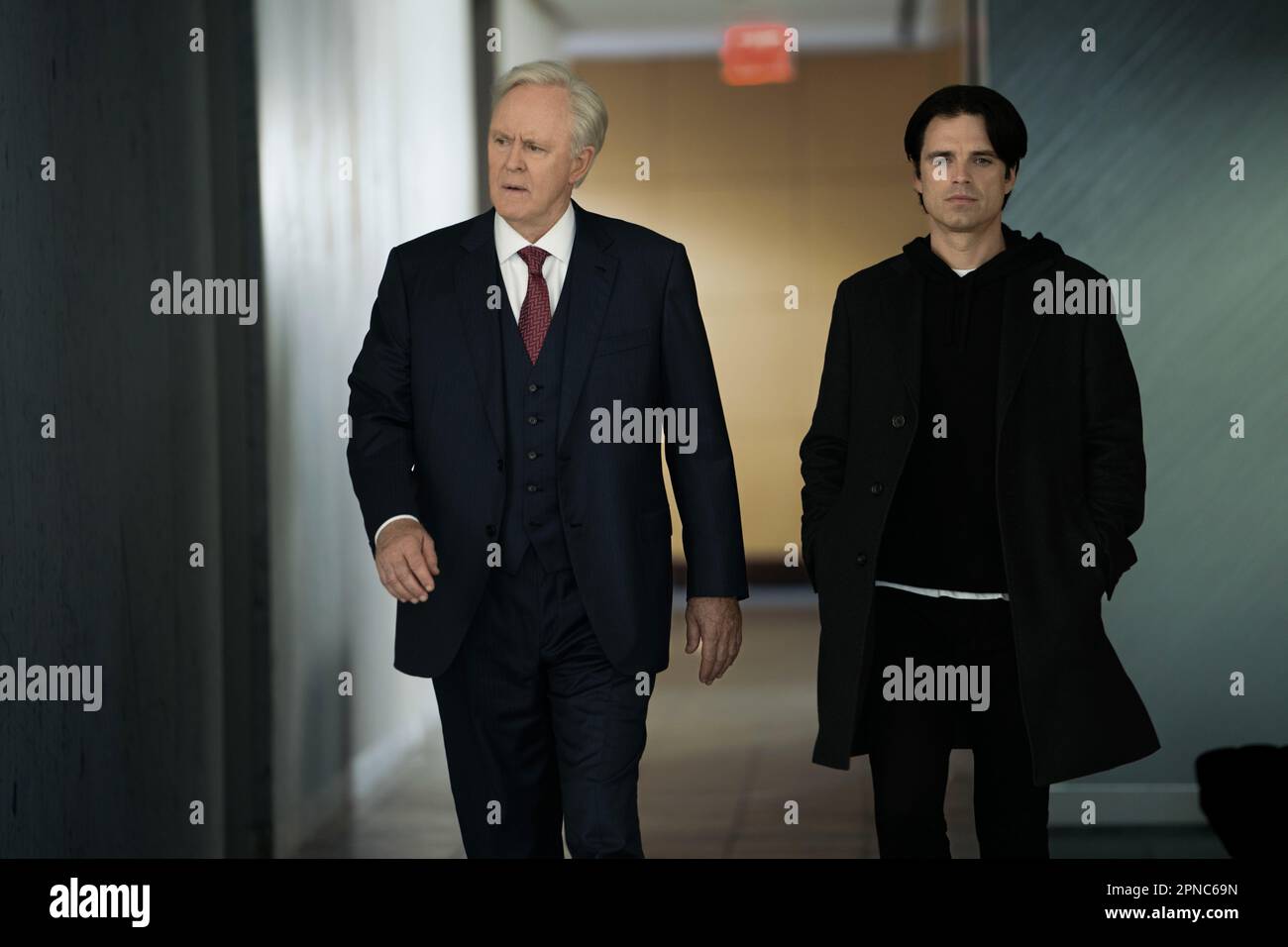 Sharper John Lithgow & Sebastian Stan Stockfoto