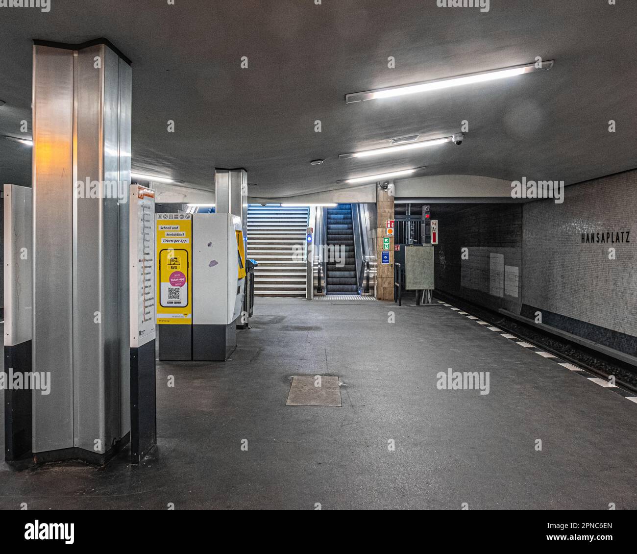 Die U-Bahn-Station Hansaplatz wurde 1961 eröffnet und bedient die Linie U9, Hansaviertel, Mitte-Berlin Stockfoto