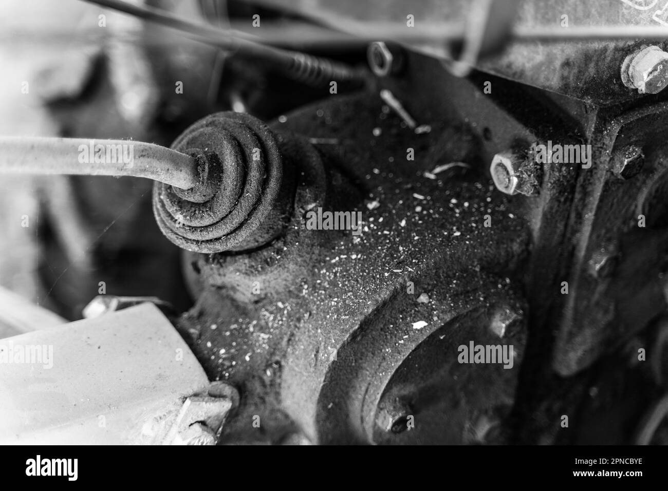 Schalthebel Motoblock. Landmaschinen für die Bodenbearbeitung. Nahaufnahme des Minitraktors Stockfoto