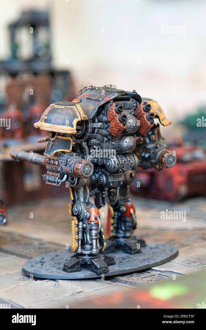 Set von spielenden Action-Figuren, Warhammer 40.000 Miniatur-Figur Stockfoto