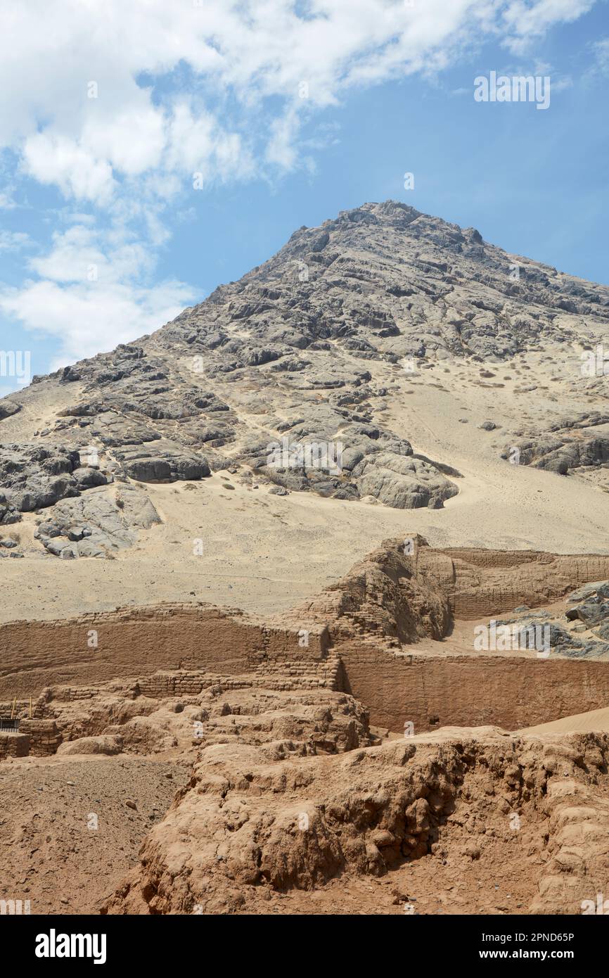 Der archäologische Komplex „Huaca de la Luna“, Trujillo, La Libertad, Peru. Stockfoto
