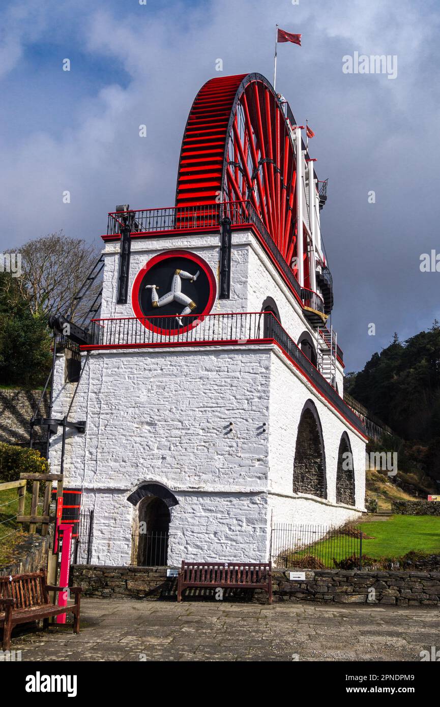 Das Laxey Wheel, auch bekannt als Lady Isabella, das größte funktionierende Wasserrad der Welt, befindet sich auf der Isle of man. Stockfoto