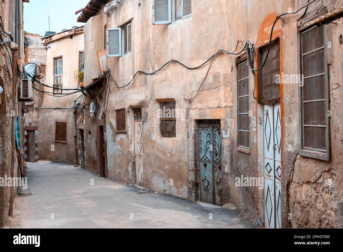 Enge Straße in der Altstadt von Damaskus, Syrien, Stockfoto