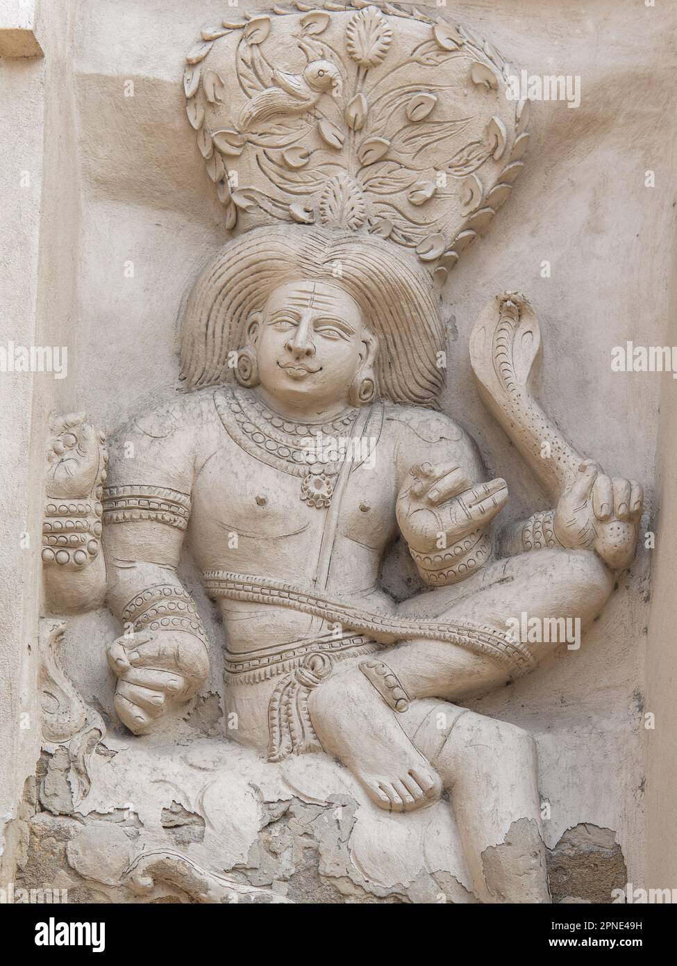 Alte Skulptur von lord shiva im Kailasanatha-Tempel, Kanchipuram (Kancheepuram Kanjivaram), Tamil-Nadu, Indien. Stockfoto