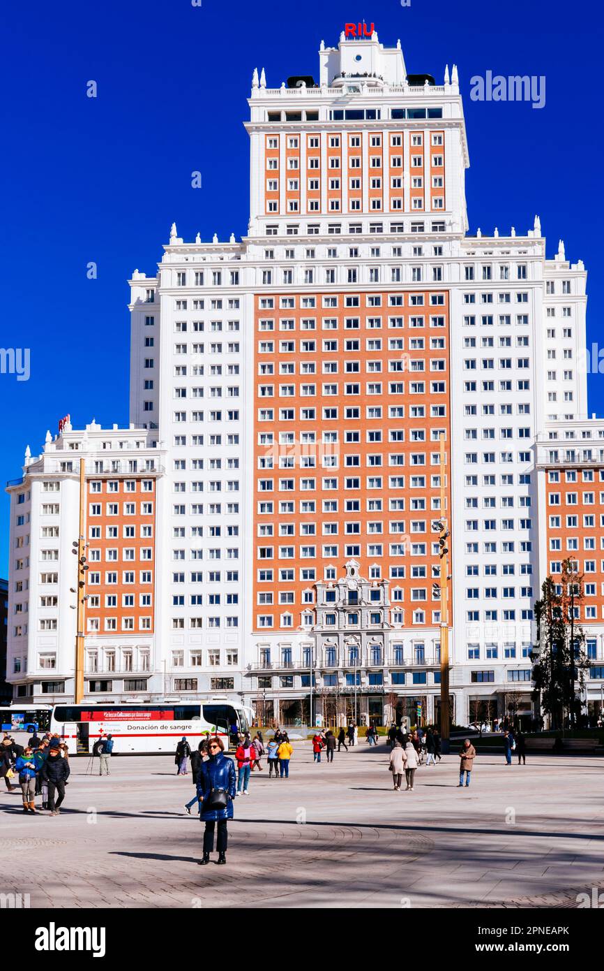 Das Hotel Riu Plaza España ist ein historischer Wolkenkratzer. Eröffnet im Jahr 1953 als Edificio España, Spain Building, eine gemischte Struktur mit einem Hotel, offi Stockfoto