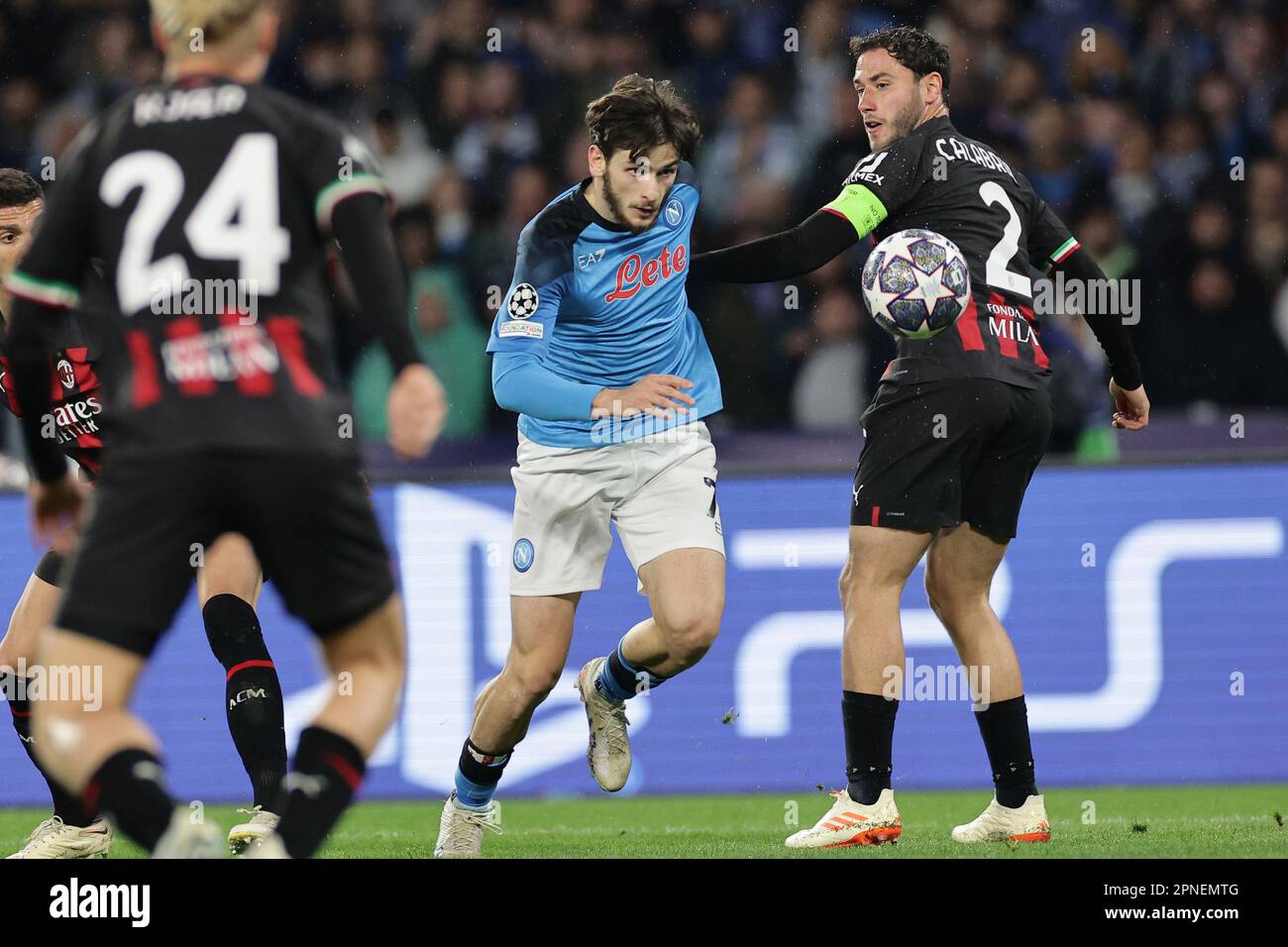 Neapel, Italien. 18. April 2023. Chicha Kvaratskhelia von SSC Napoli während des Champions League-Fußballspiels zwischen SSC Napoli und AC Milan im Stadion Diego Armando Maradona in Neapel (Italien), April 18. 2023. Kredit: Insidefoto di andrea staccioli/Alamy Live News Stockfoto