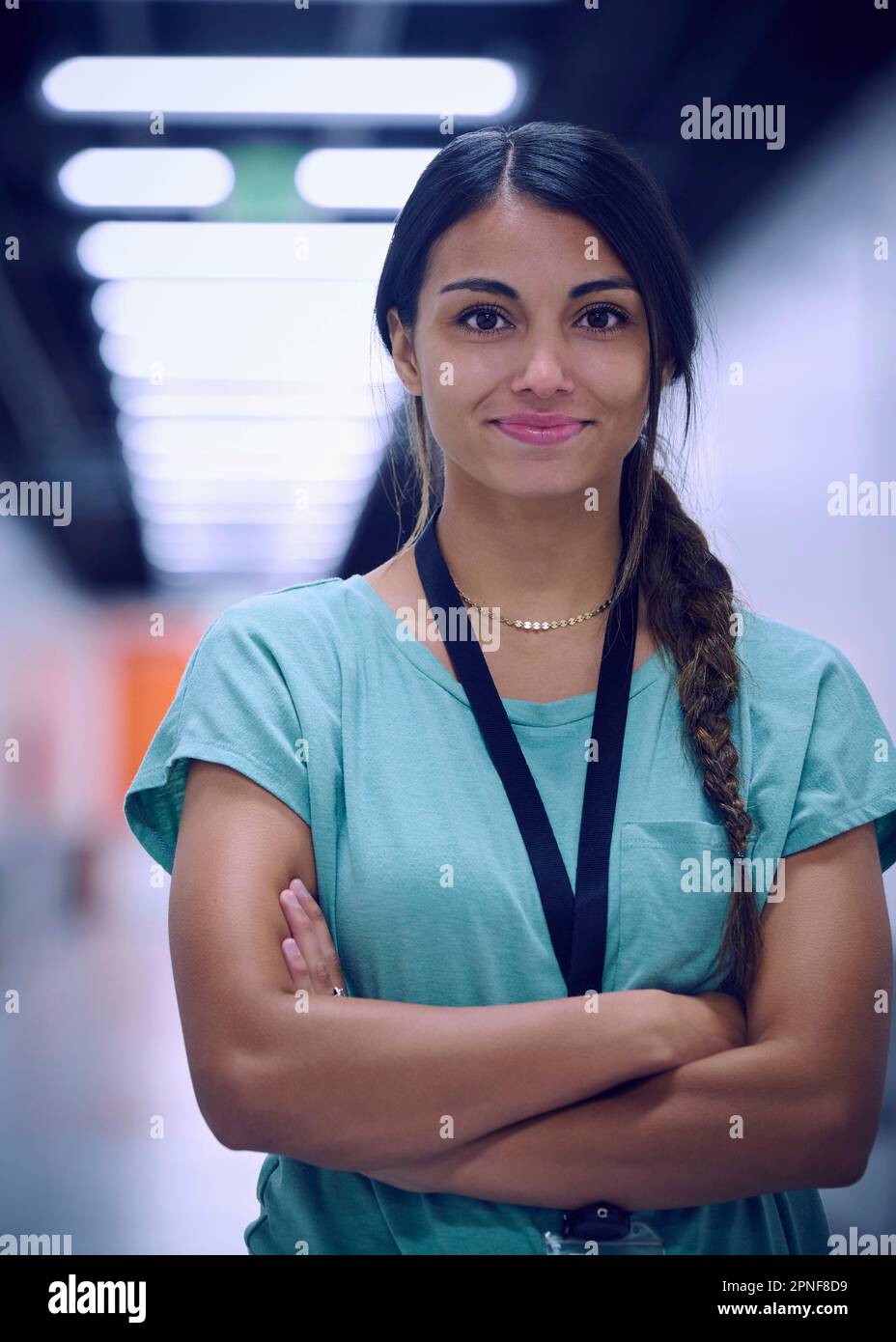 Porträt einer lächelnden Technikerin Stockfoto