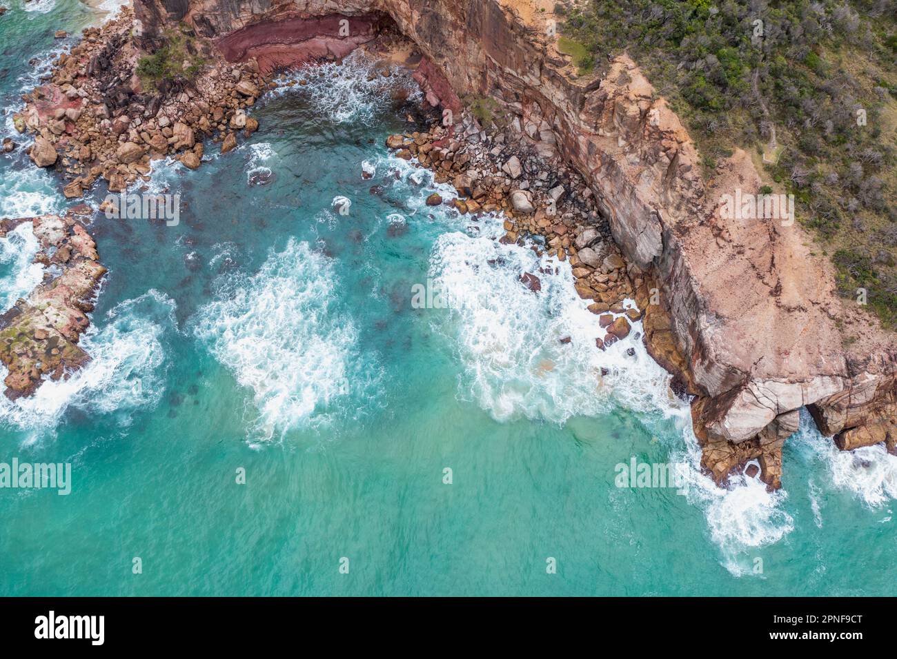 Australien, New South Wales, Port Macquarie, Luftaufnahme der Klippen und des Meeres Stockfoto