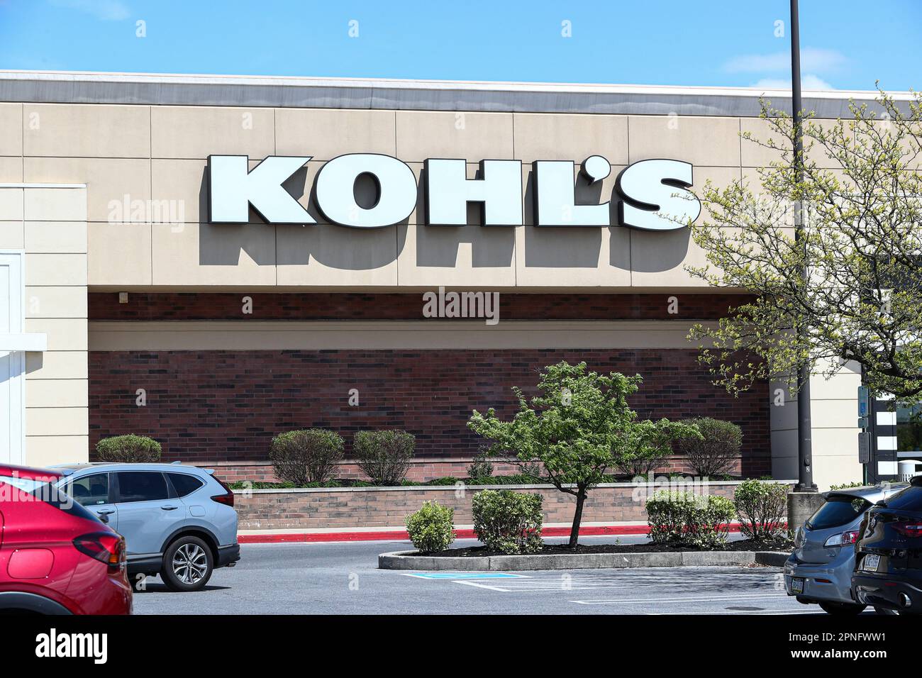 Harrisburg, Usa. 18. April 2023. Außenansicht des Kohl's Store im Paxton Towne Centre in der Nähe von Harrisburg. Kredit: SOPA Images Limited/Alamy Live News Stockfoto