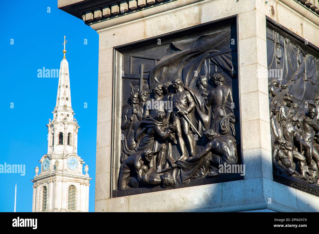 Erleichterung der Schlacht von Cape St. Vincent von Musgrave Watson und William F. Woodington auf der Westseite des Fundaments der Nelson-Säule, Trafalgar Square, Lo Stockfoto