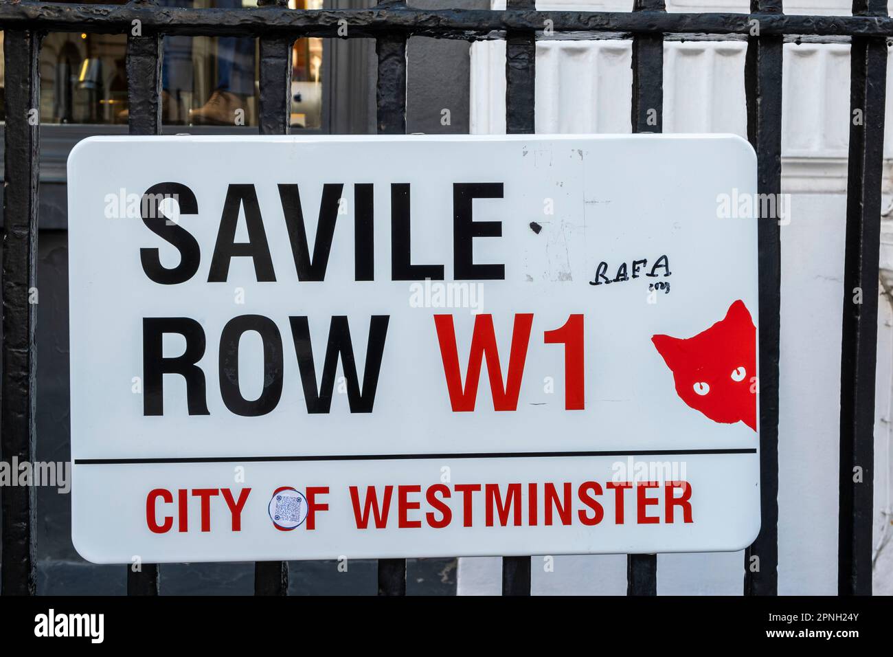 Savile Row in Westminster, London. HomeOil Gieves und Hawkes Schneider auf Platz eins. Stockfoto