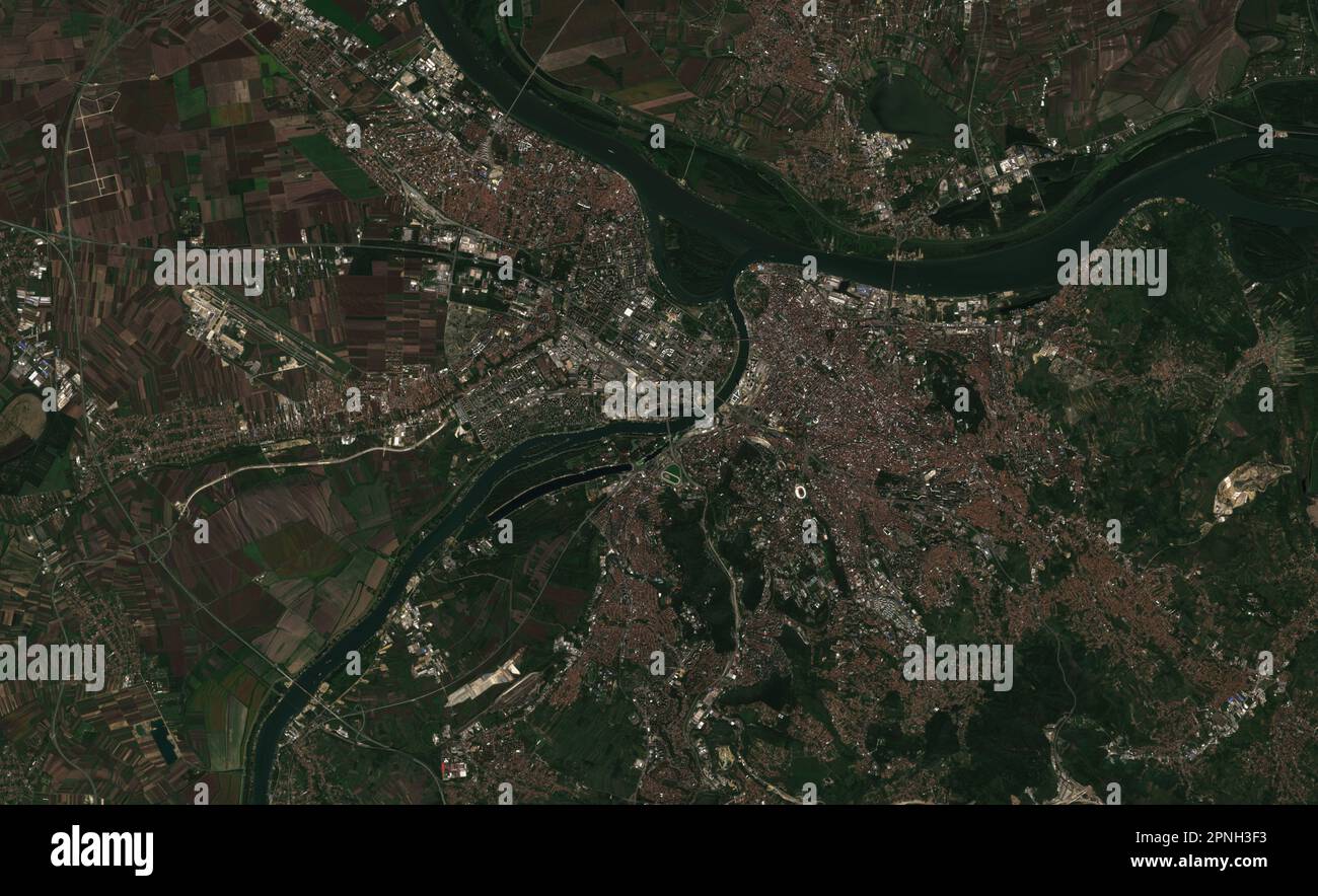 Hochauflösendes Satellitenbild von Belgrad in Serbien – enthält modifizierte Copernicus-Sentinel-Daten (2022) Stockfoto