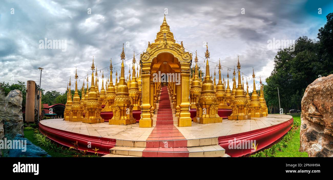 Saraburi, Thailand, 31. Oktober 2020. Wat Pa Sawang Bun, es wurde 1985 von Luang Pho Somchai Punyamano auf dem Land seines Vaters erbaut. Stockfoto