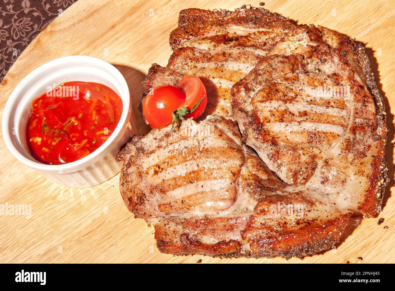 Ein großes Stück Fleisch, Restaurant, Koch Stockfoto