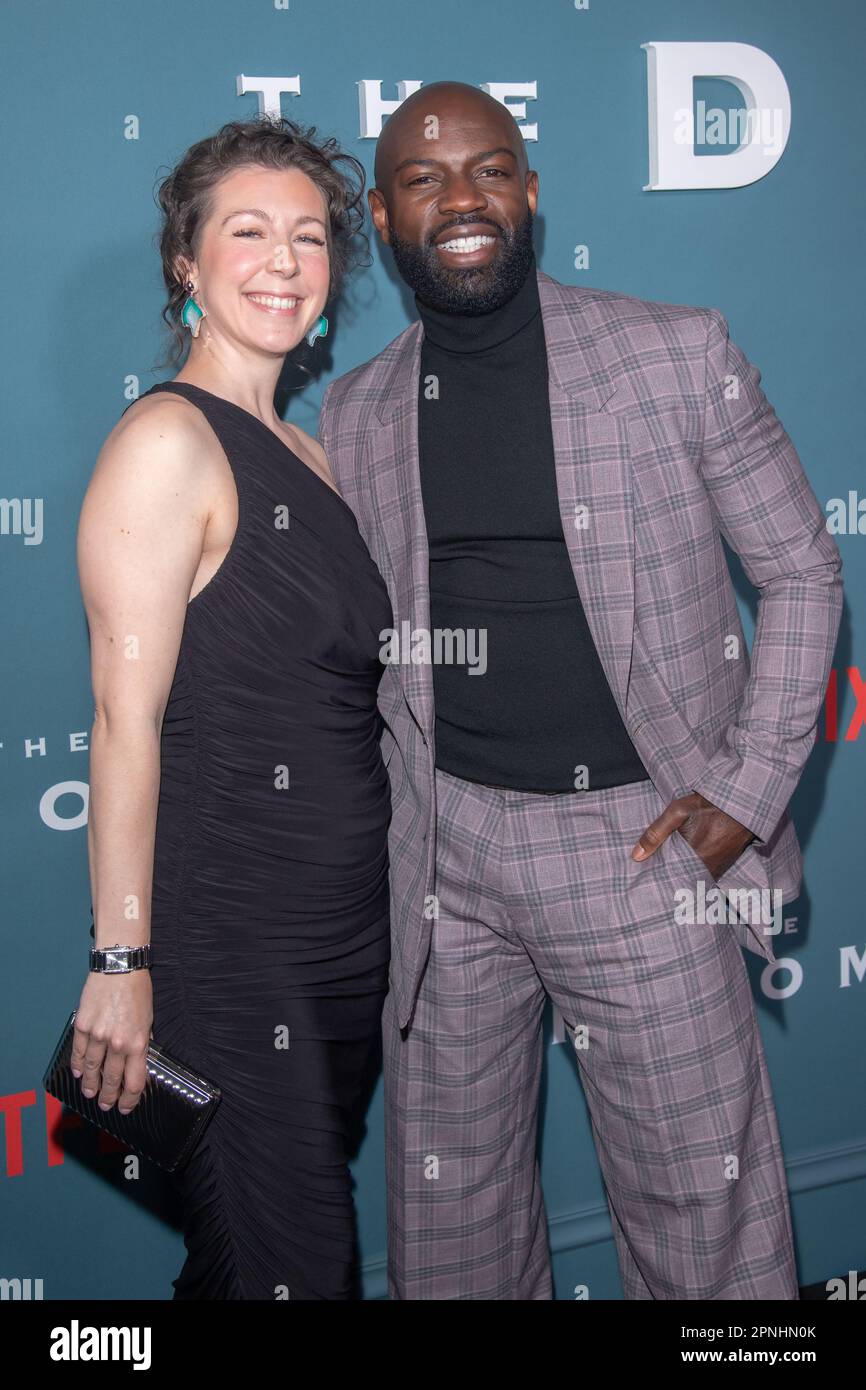 New York, New York, USA. 18. April 2023. (NEU) Netflix's "The Diplomat" New York Premiere. 18. April 2023, New York, New York, USA: Emma Gyasi und David Gyasi nehmen am 18. April 2023 in New York City an der New Yorker Premiere „The Diplomat“ von Netflix im Park Lane Hotel Teil. (Kreditbild: © M10s/TheNEWS2 via ZUMA Press Wire) NUR REDAKTIONELLE VERWENDUNG! Nicht für den kommerziellen GEBRAUCH! Stockfoto