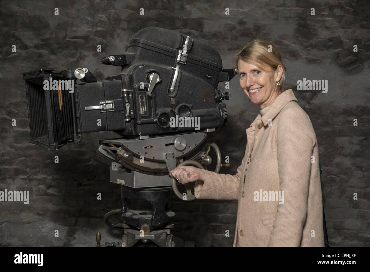 Brüssel, Belgien. 19. April 2023. Jeanne Brunfaut vertritt den Fotografen auf einer Pressekonferenz über die Präsenz des belgischen französischsprachigen Kinos im Festival Cannes, das vom Kino- und audiovisuellen Zentrum der Föderation Wallonie-Bruxelles am Mittwoch, den 19. April 2023, in Brüssel veranstaltet wird. BELGA FOTO HATIM KAGHAT Kredit: Belga News Agency/Alamy Live News Stockfoto