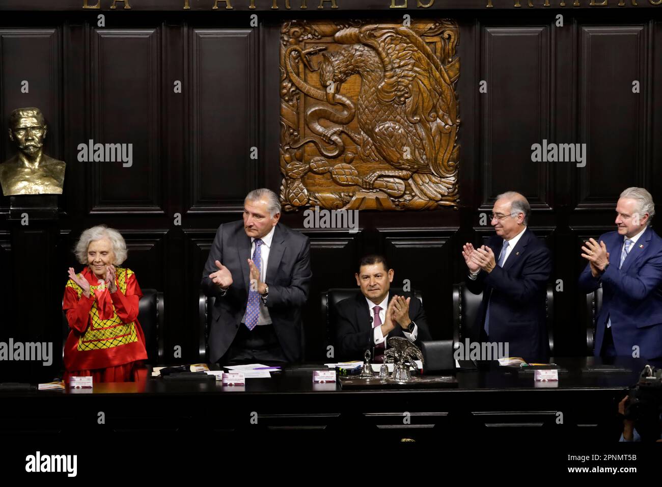 Nicht exklusiv: 19. April 2023, Mexiko-Stadt, Mexiko: Der Innenminister, Adan Augusto Lopez; der Präsident des Senats, Alejandro Armenta; Stockfoto