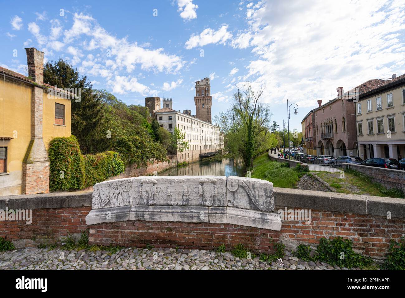 Padua, Italien. April 2023. Der Specola Tower ist der Hauptsitz des astronomischen Observatoriums von Padua. Stockfoto