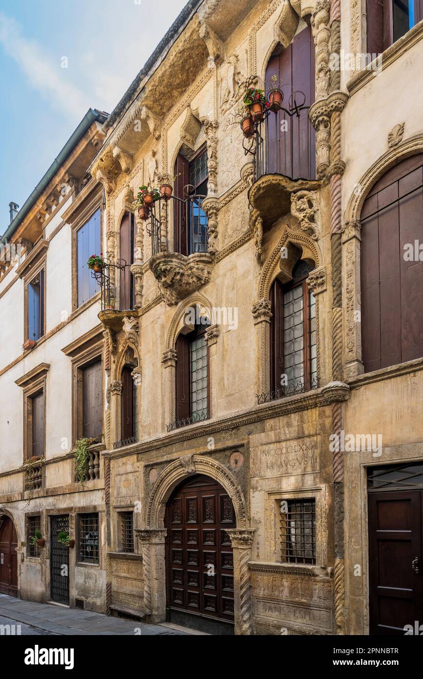 Casa Pigafetta, ein historisches Gebäude im gotischen Stil, soll der Geburtsort des berühmten Entdeckers Antonio Pigafetta, Vicenza, Veneto sein. Italien Stockfoto