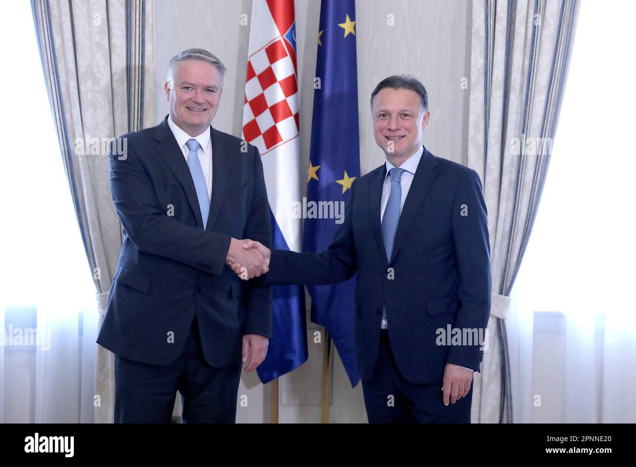 Zagreb, Kroatien, am 20. April 2023. Der Präsident des kroatischen Parlaments, Gordan Jandrokovic, hat heute den Generalsekretär der Organisation für wirtschaftliche Zusammenarbeit und Entwicklung (OECD), Mathias Cormann, am 20. April in Zagreb (Kroatien) empfangen. 2023. Foto: Patrik Macek/PIXSELL Stockfoto