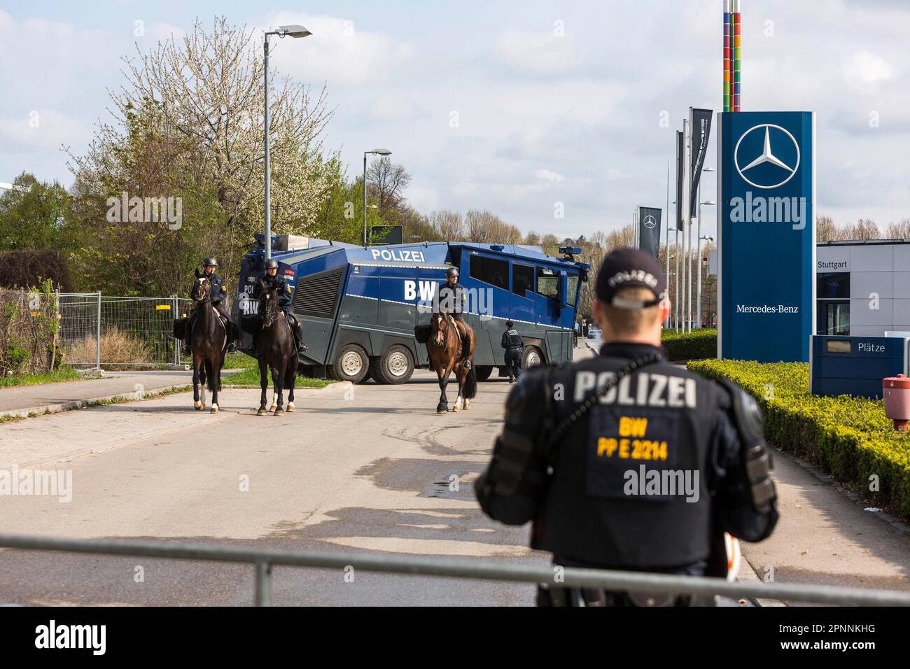 BW1 Polizeiwasserkanone, Stuttgart, Baden-Württemberg, Deutschland Stockfoto