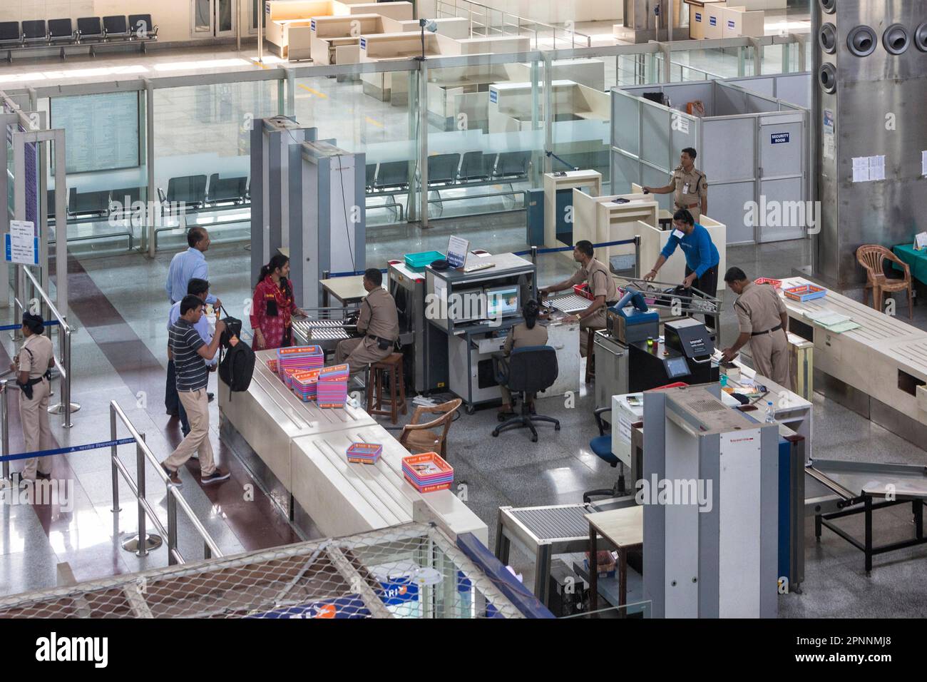 Flughafen Varanasi, Sicherheitskontrolle, Varanasi, Uttar Pradesh, Indien Stockfoto