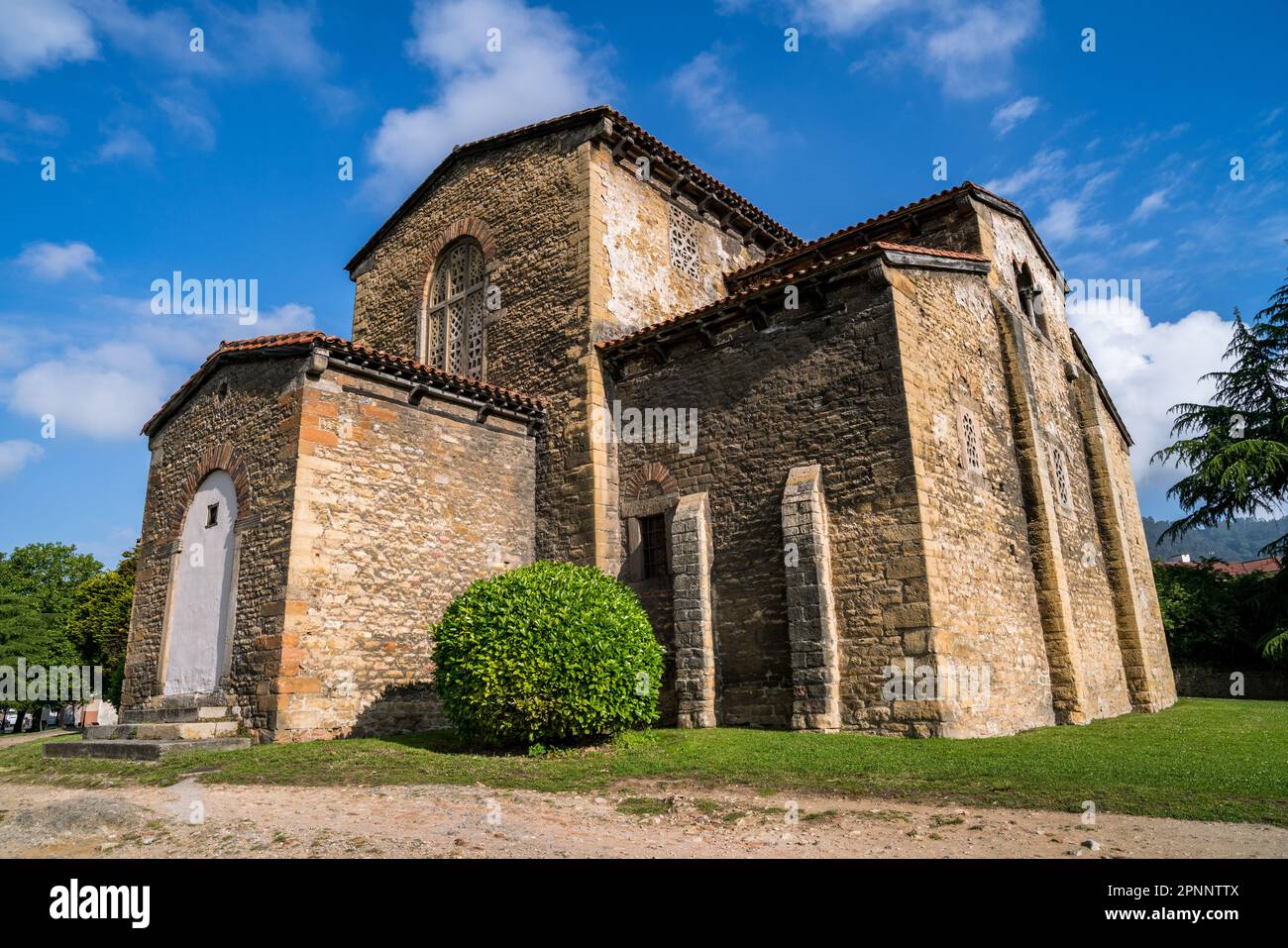 Basilika San Julián de los Prados in Oviedo, Asturien, Spanien Stockfoto