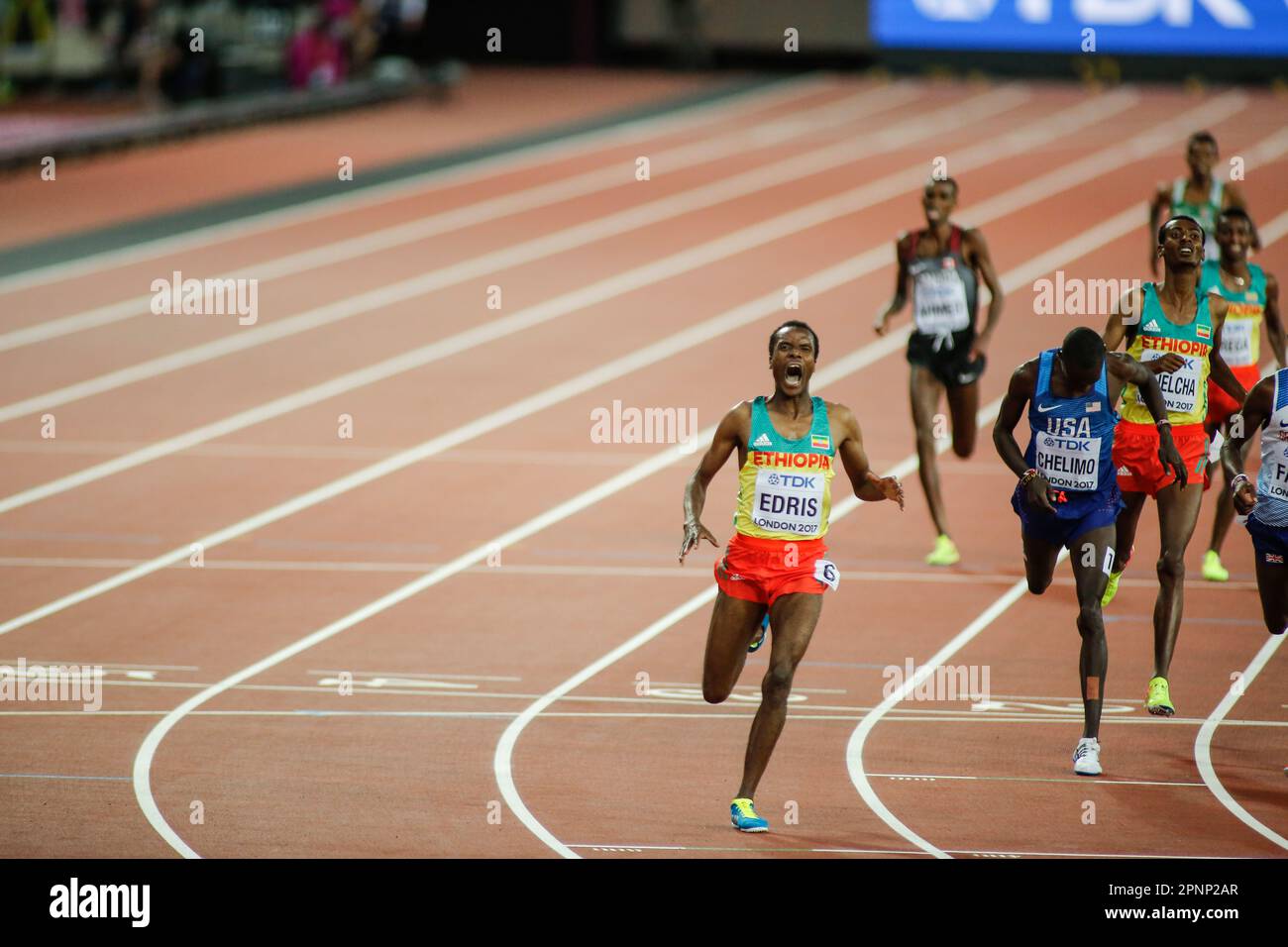 Muktar Edris gewinnt das 5000m. Finale bei der Leichtathletik-Weltmeisterschaft 2017 in London. Stockfoto