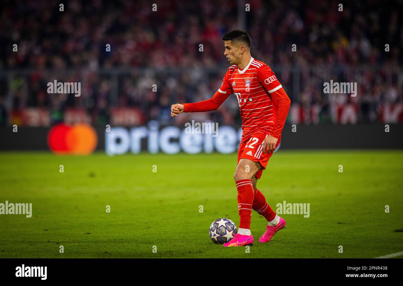 Munic, Deutschland. 19. April 2023. Joao Pedro Cavaco Cancelo (München) FC Bayern München – Manchester City UEFA Champions League 19.04.2023 Copyright Stockfoto