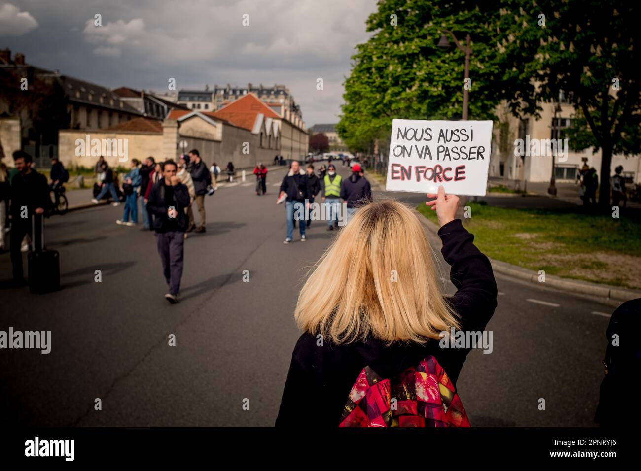 Gerard Cambon / Le Pictorium - Protest gegen das Rentengesetz april 20 2023 - 20/4/2023 - Frankreich / Paris / Paris - Demonstration gegen die MEDEF zum Protest gegen die Rentenreform am 20. April 2023 Stockfoto