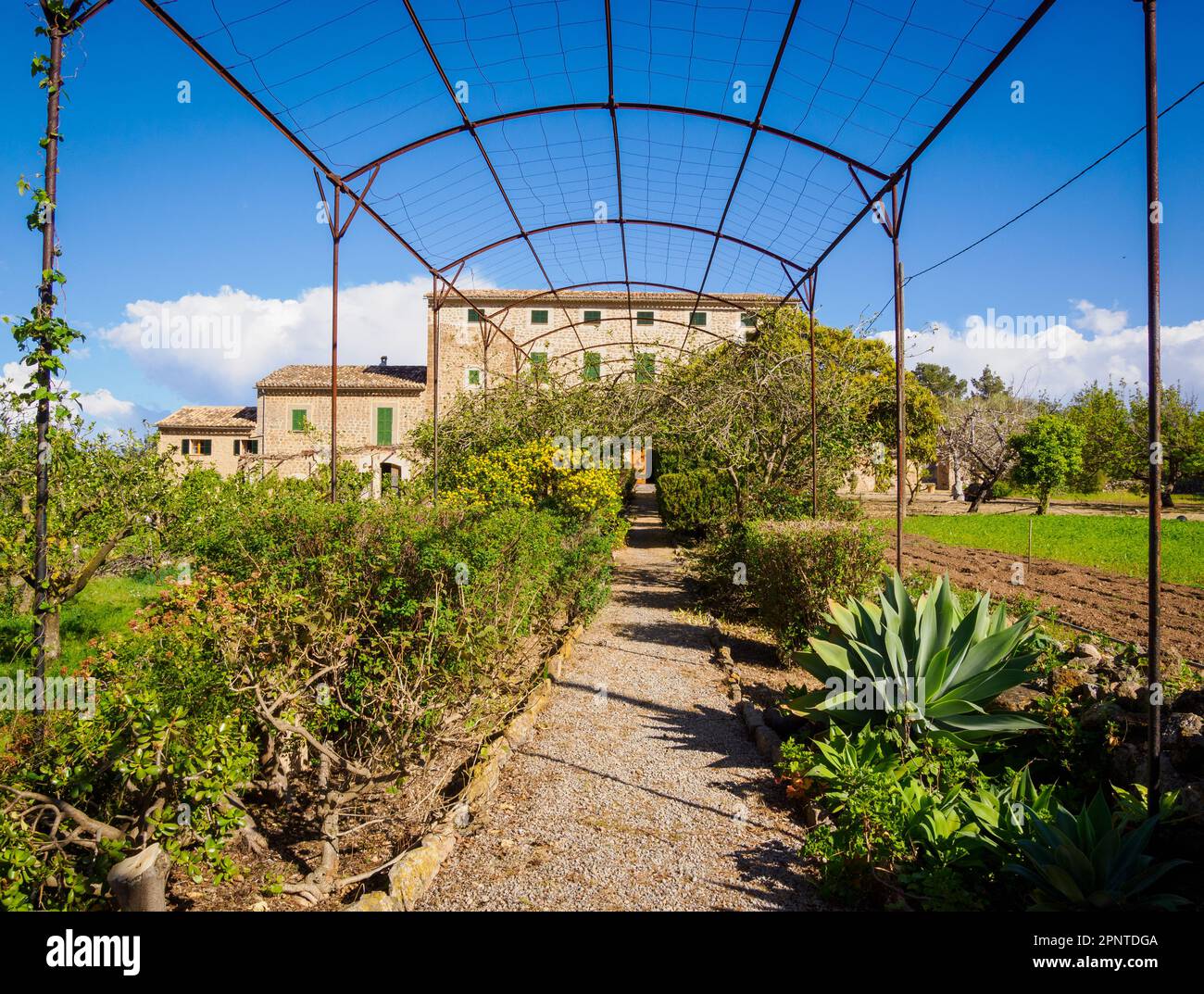 Grand Country Manor und bogenförmigen Gällen in der Nähe von Deia an der Nordküste von Mallorca Soain Stockfoto