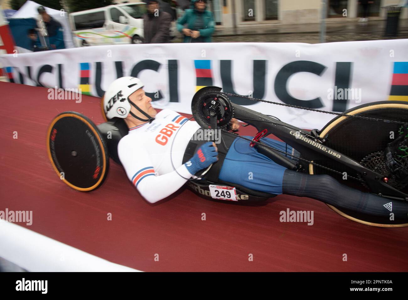 Luke Jones aus Großbritannien auf der Startrampe, UCI-Weltmeisterschaft, Individual Time Trial, Maniago, Italien, 20. April 2023, Casey B. Gibson/Alamy Live News Stockfoto