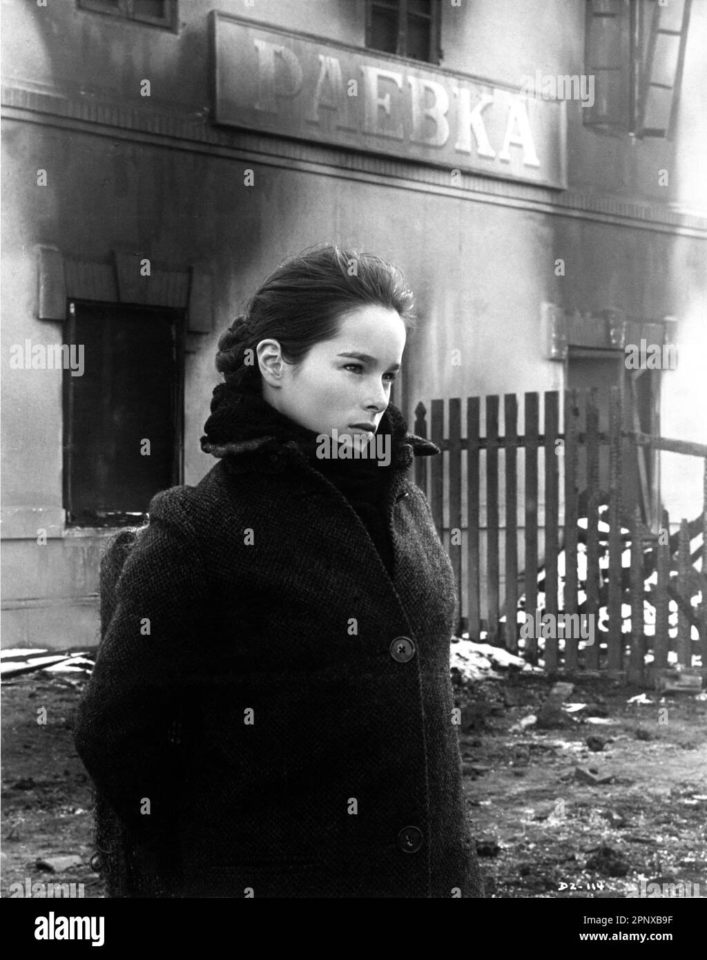 GERALDINE CHAPLIN in DOKTOR ZHIVAGO 1965 Regisseur DAVID LEAN Roman Boris Pasternak Drehbuch Robert Bolt Musik Maurice Jarre Carlo Ponti Produktion / Sostar S.A. / Metro Goldwyn Mayer Stockfoto