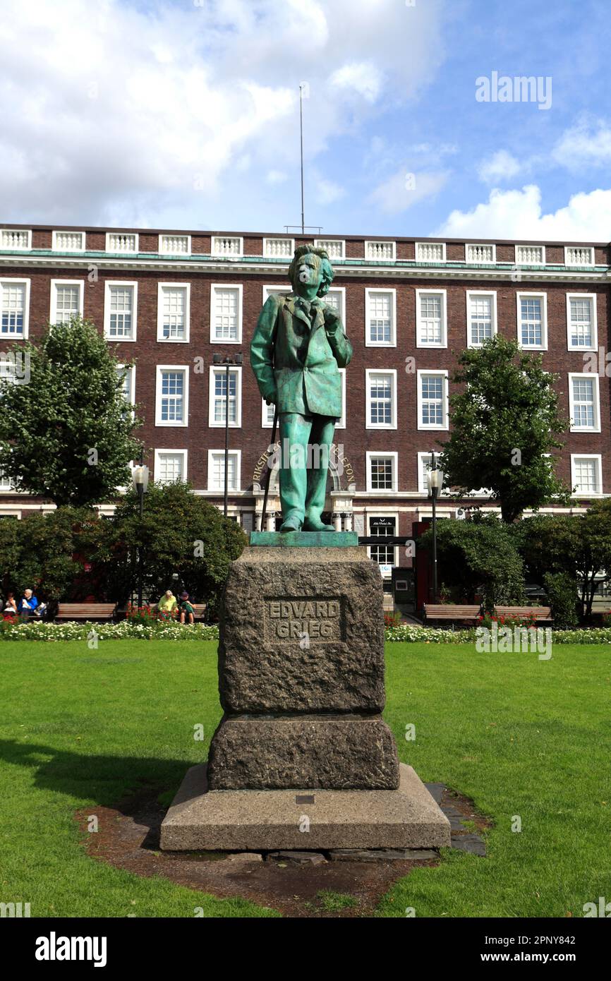 Edvard Grieg-Statue in Festplassen Gärten, Stadt Bergen, Hordaland Region, Norwegen, Skandinavien, Europa. Stockfoto