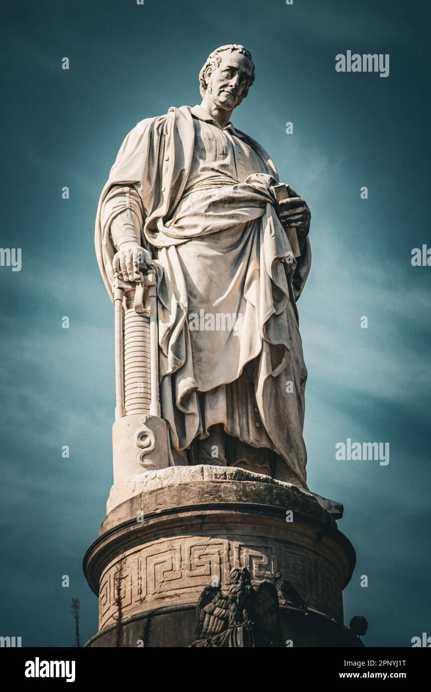 Alessandro Volta Statue Stockfoto
