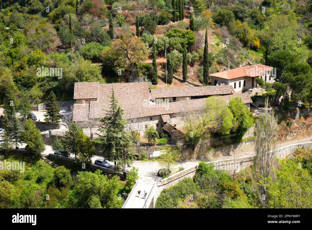 Das zum UNESCO-Weltkulturerbe gehörende Kloster Ayios Ioannis (St. John) Lambadhistis im Bergdorf Kalopanagiotis, Republik Zypern Stockfoto