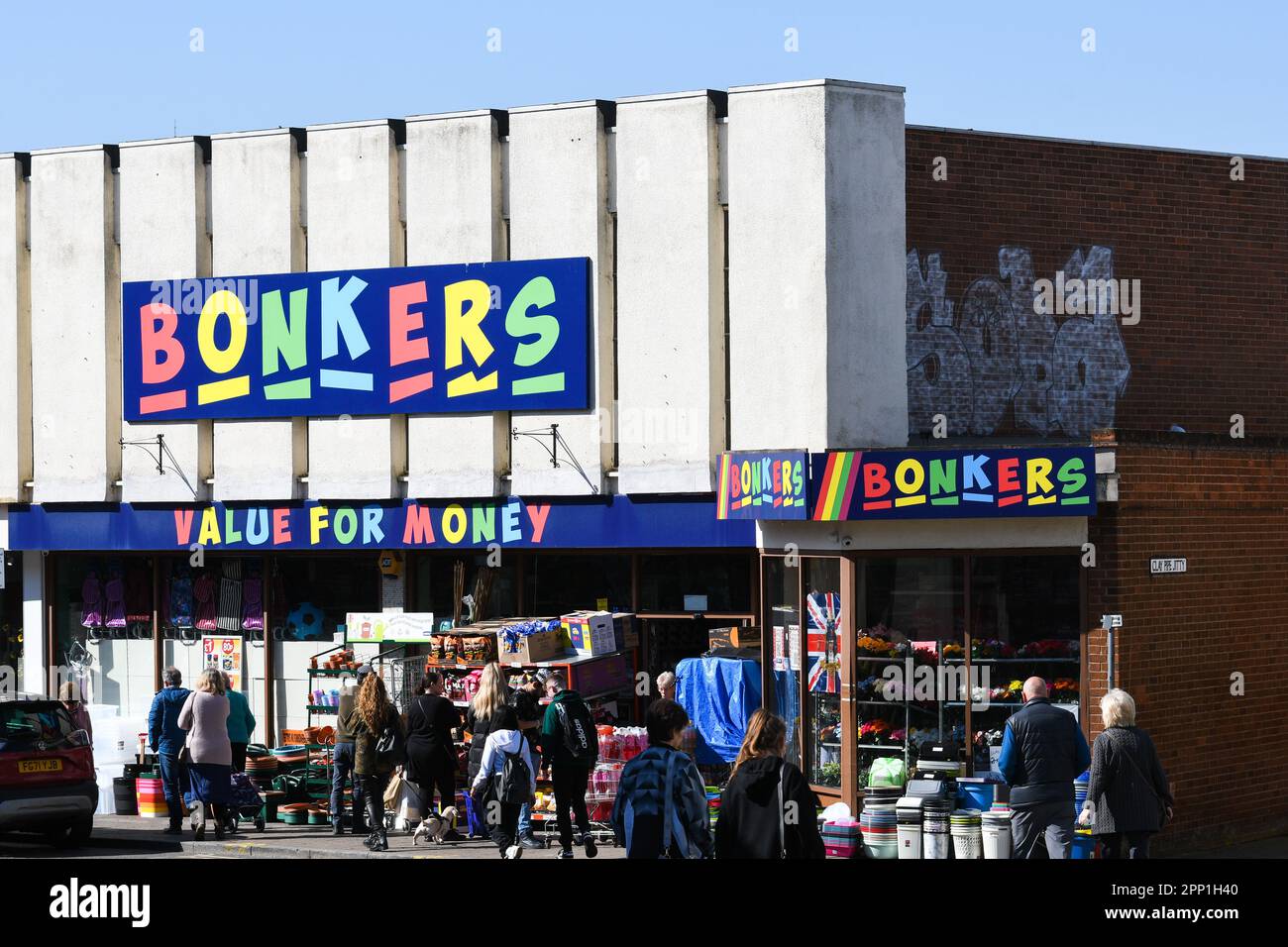 Bonkers ein Discounter in loughborough leicestershire Stockfoto