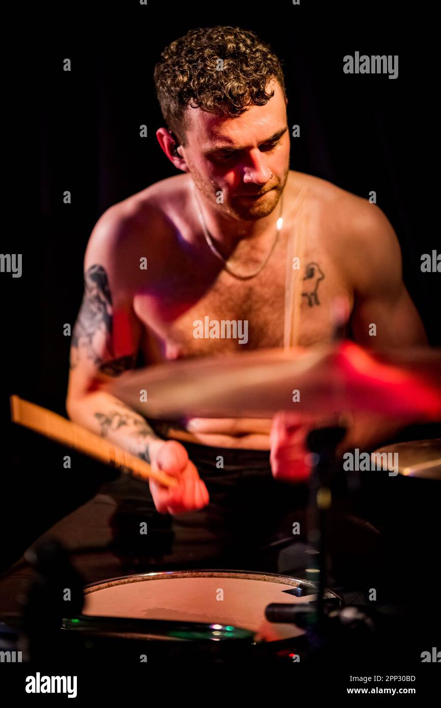 Edinburgh, Schottland. Freitag, 21. April 2023. Brighton PostPunk Band