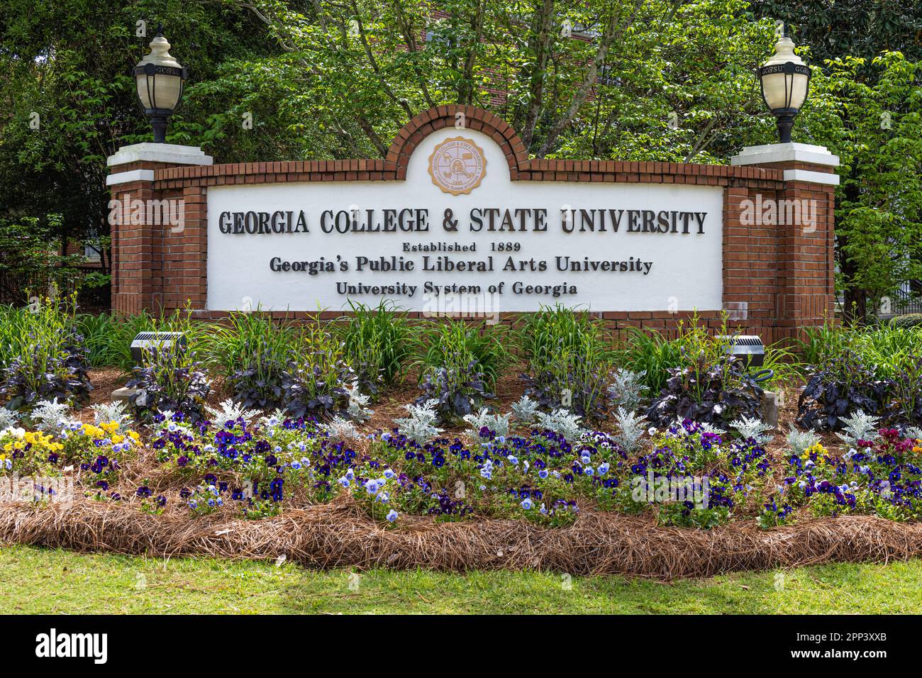 Eingangsschild zum Georgia College & State University in Milledgeville, Georgia. (USA) Stockfoto