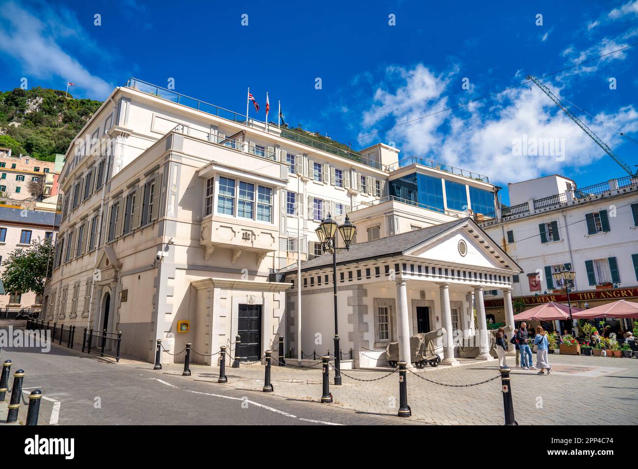 Gibraltar, Großbritannien - 7. April 2023: Seine Majestät Regierung von Gibraltar. Stockfoto