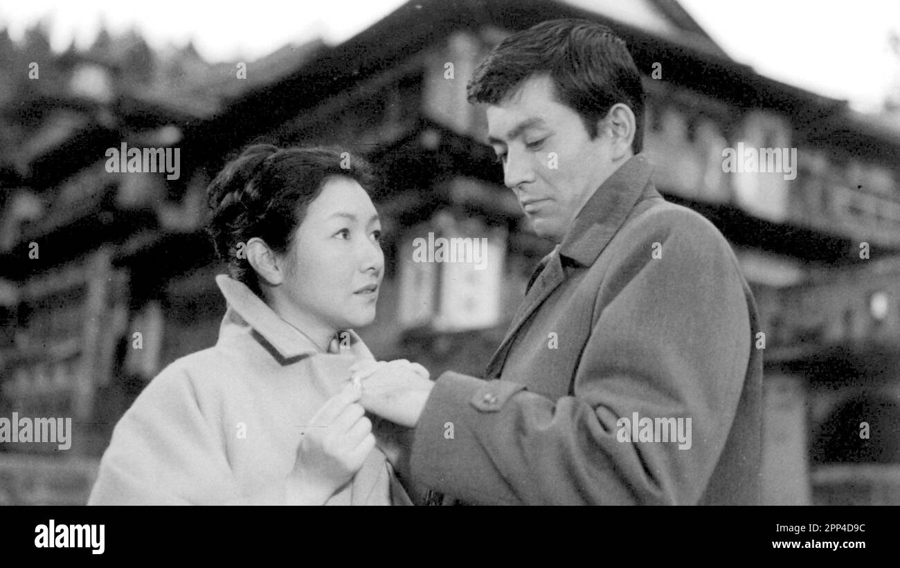 YUZO KAYAMA und HIDEKO TAKAMINE in DER SEHNSUCHT (1964) -ursprünglicher Titel: MIDARERU-, Regie: MIKIO NARUSE. Kredit: Toho / Album Stockfoto