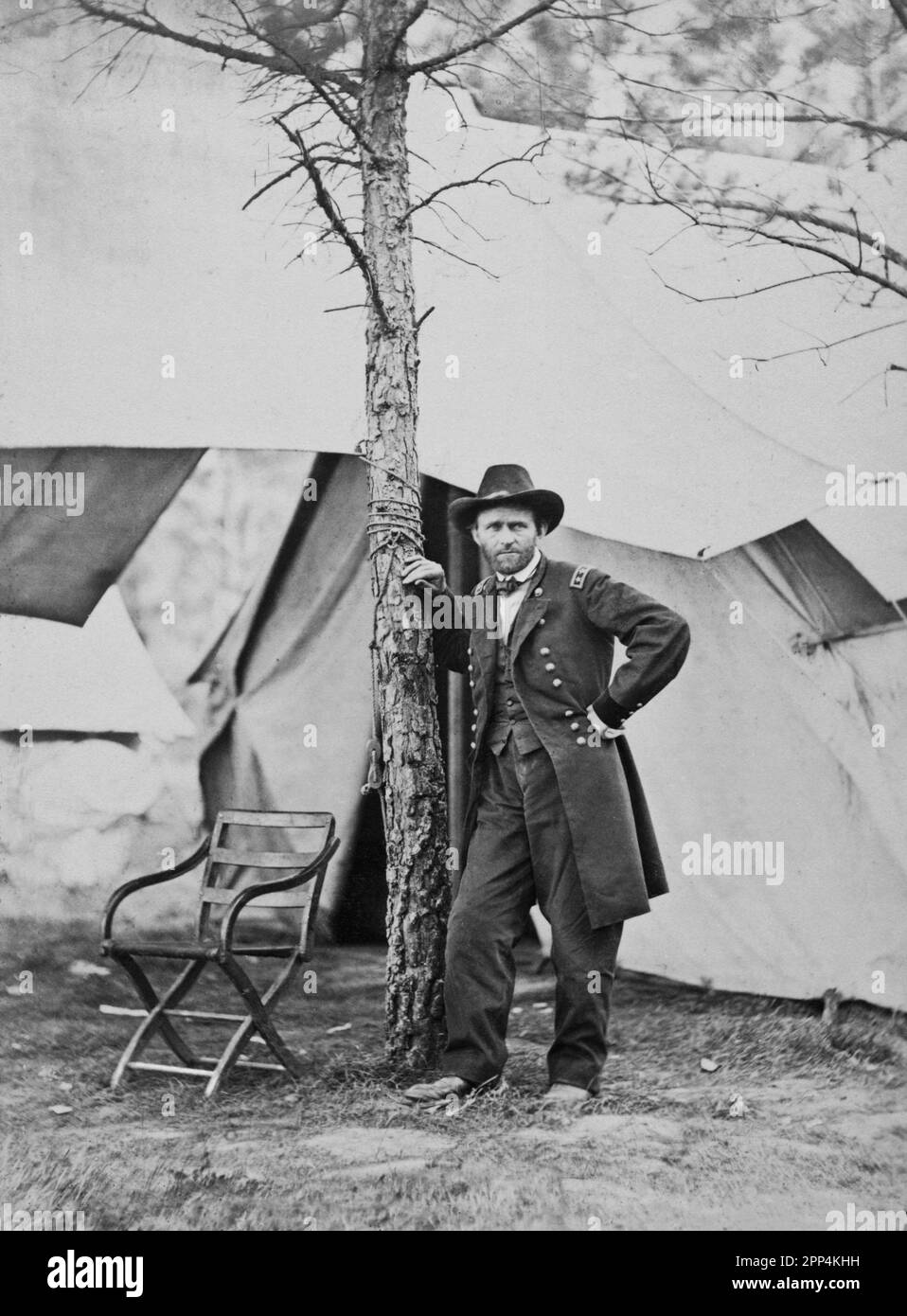 General Odysseus S. Grant in seinem Cold Harbor, City Point, Virginia, Hauptquartier, June, 1864. Stockfoto