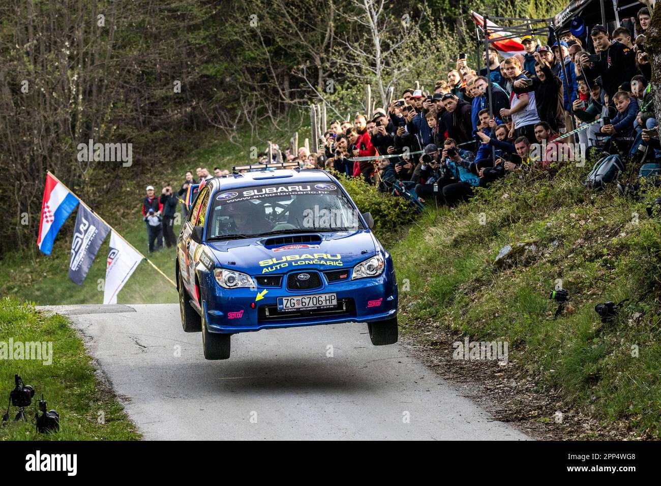 Zagreb, Kroatisch. 22. April 2023. Ambiance während der Kroatien Rally 2023, 4. Runde der WRC World Rally Car Championship 2023, vom 20. Bis 23. April 2023 in Zagreb, Kroatien - Foto Nikos Katikis/DPPI Credit: DPPI Media/Alamy Live News Stockfoto