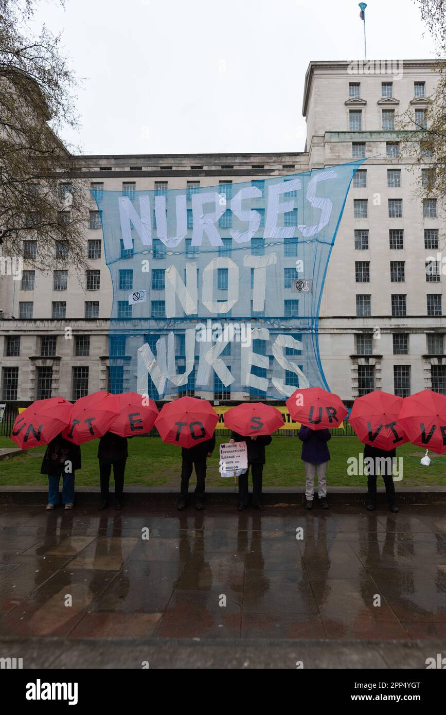 London, Großbritannien. 21. April 2023. Tag 1 der vier Tage der Klimaproteste, initiiert durch die Extinction Rebellion und unterstützt von mehr als 200 Organisationen, Inc Stockfoto